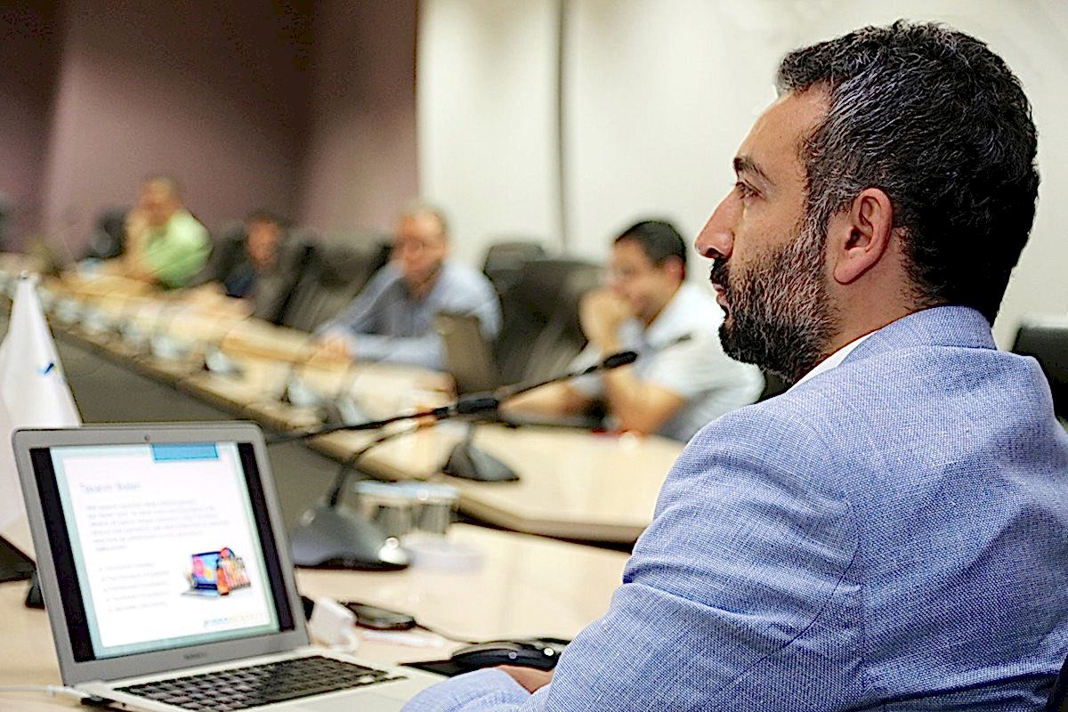 Girisimci Orhan Gurbuz