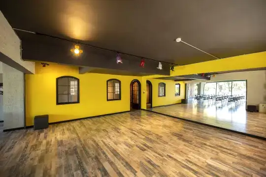 kiralık dans stüdyosu